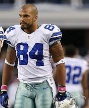Chargers are hosting former Cowboys tight end James Hanna for a visit 