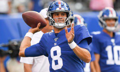 The New York Giants are not going to keep Daniel Jones long term unless he has a huge season, but they did not pick up his fifth year option making him a free agent after the season. The Giants young quarterback has shown some growth but has struggled to really find his comfort zone.