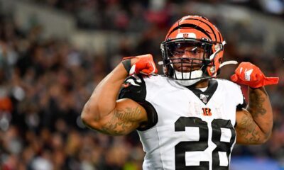 Bengals running back Joe Mixon is back in the news but not for breaking tackles. According to a report from PFF's Mike Renner, an arrest warrant for Aggravated Menacing.
