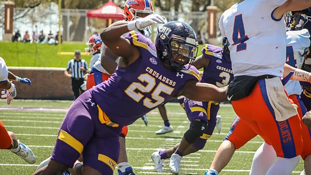 Mikkah Hackett the play making linebacker from the University of Mary Hardin-Baylor recently sat down with NFL Draft Diamonds owner Damond Talbot. 
