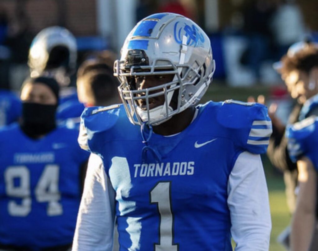 Steffon Canady the star linebacker from Brevard College recently sat down with NFL Draft Diamonds owner Damond Talbot. 