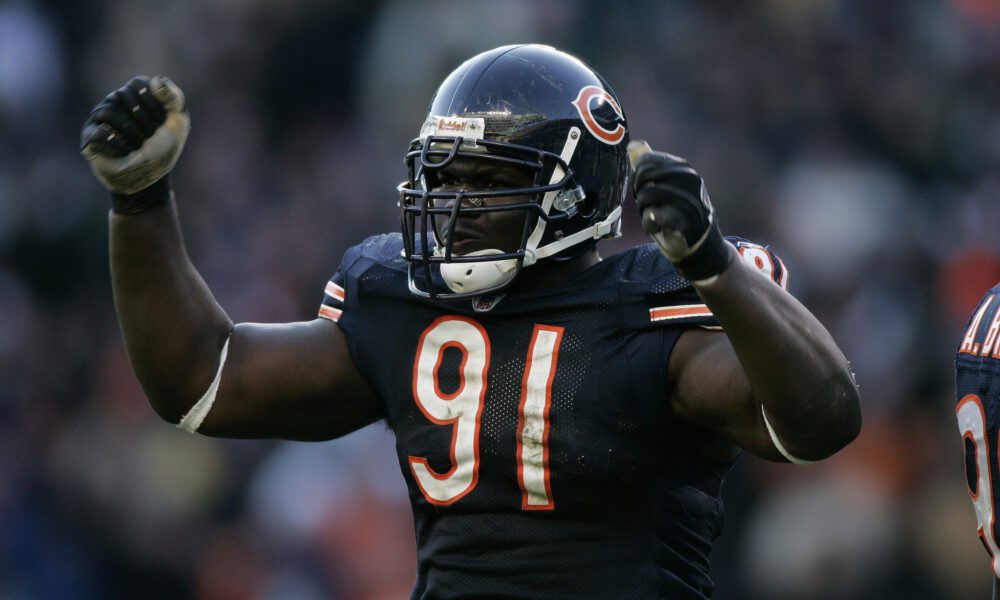 Former Chicago Bears standout Tommie Harris was arrested and threatened to have the Cops fired by the Governor