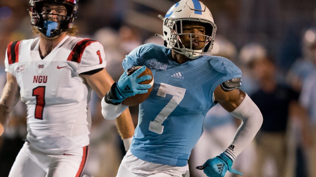 Destin Mack is a veteran defensive back who plays very aggressive and has a nose for the ball. Hula Bowl scout Mike Bey breaks down the Citadel DB's game. 