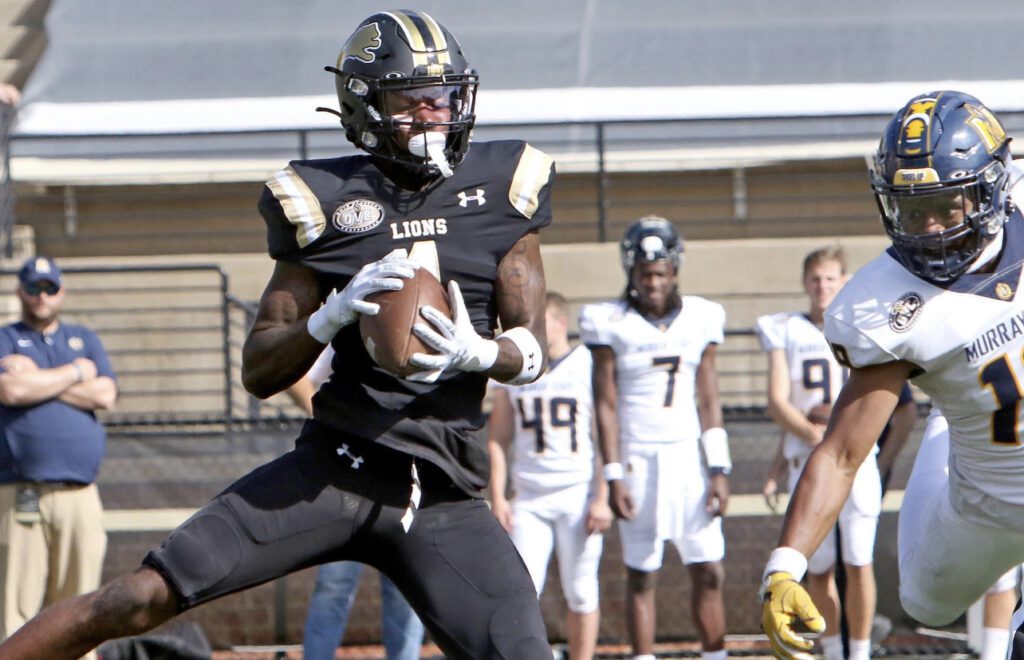 Kobe Smith the star wide receiver from Lindenwood University recently sat down with NFL Draft Diamonds scout Justin Berendzen.